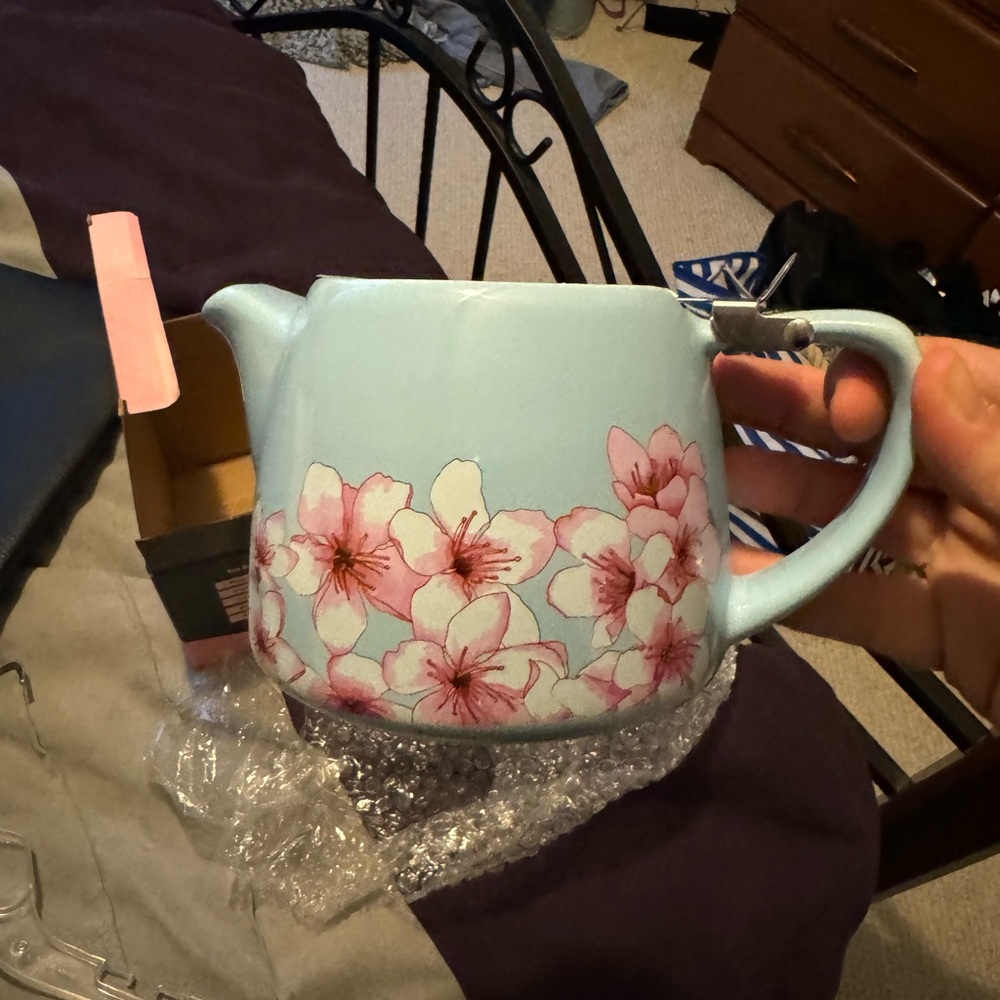 Alfred teapot